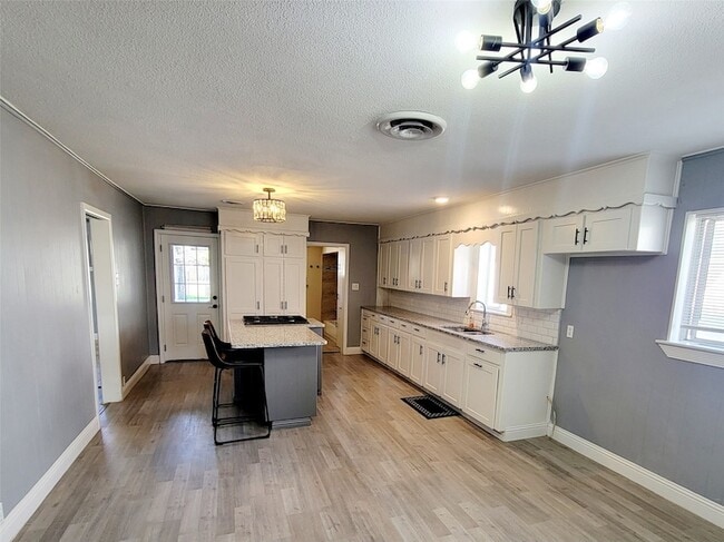 Building Photo - 2617 Virginia Ct