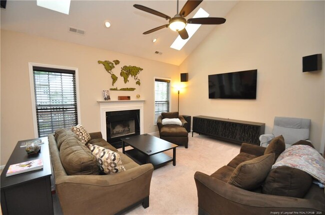 Building Photo - 5633 Yates Garden Ln