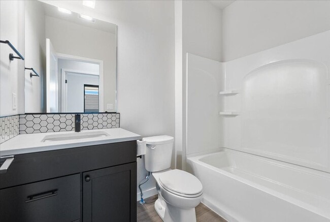 Building Photo - Single-Level Serenity: Your 3 Bedroom, 2 Bath Dream Home Awaits