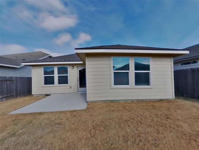 Building Photo - 3528 Stride Ln