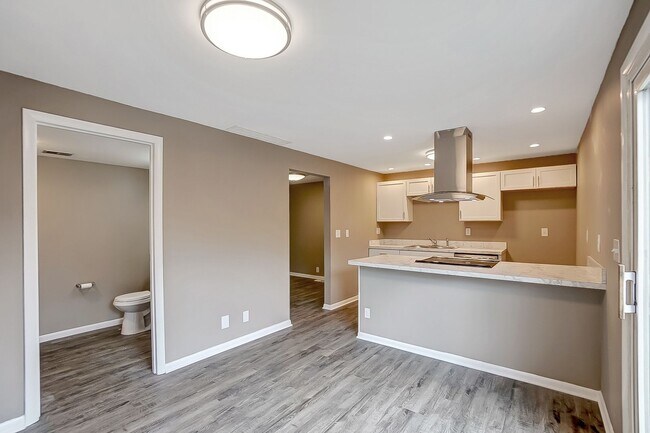 Building Photo - 1212 Georgetown Ct
