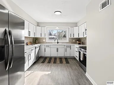 Building Photo - 5610 Seward St