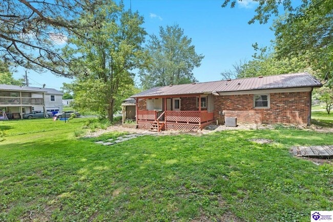 Building Photo - 401 Embry Villa Dr