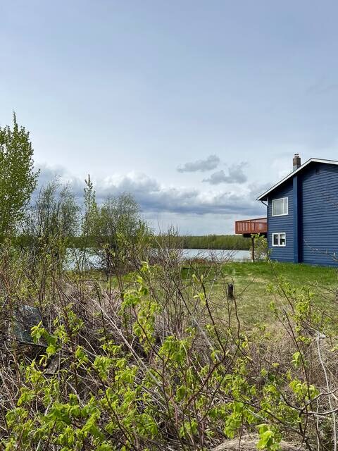 Building Photo - 530 S Lake St