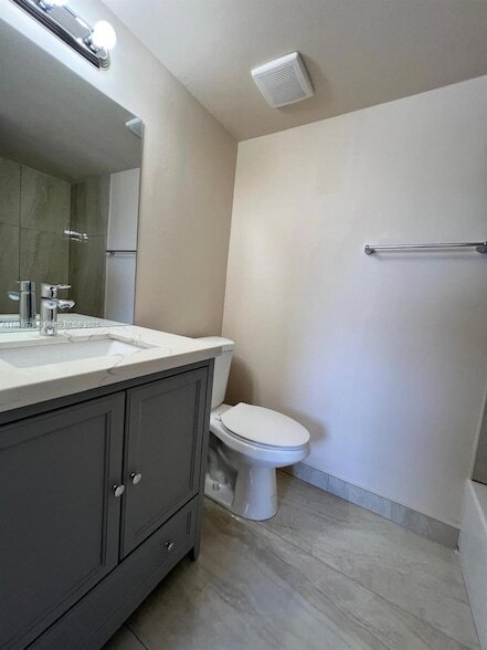 Building Photo - 675 NW 85th Ct