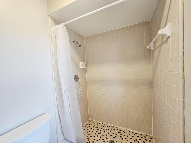 Building Photo - 8935 Esguerra Ln