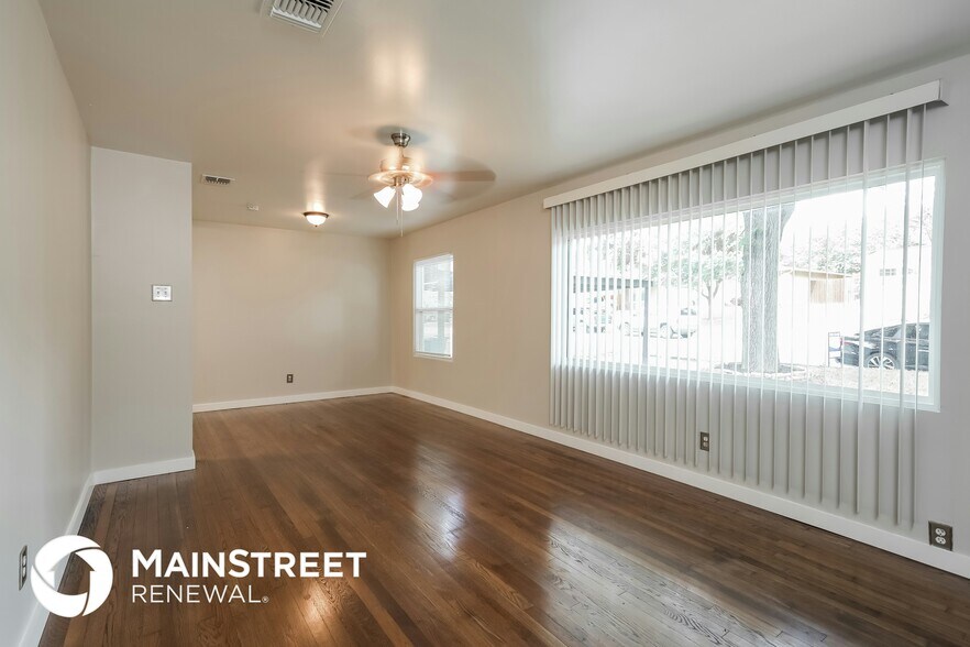 Building Photo - 430 Blakeley Dr