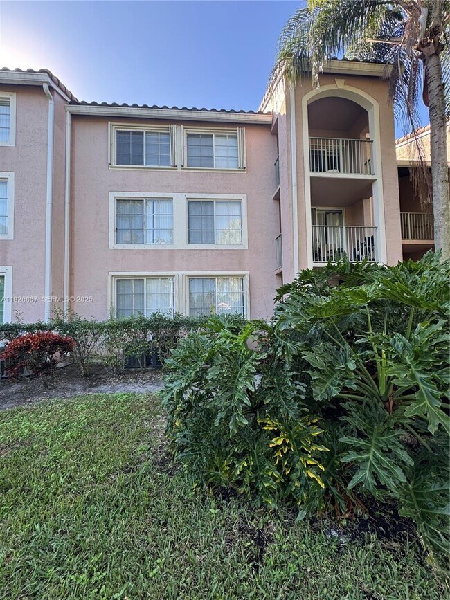 Building Photo - 12124 St.Andrews Pl