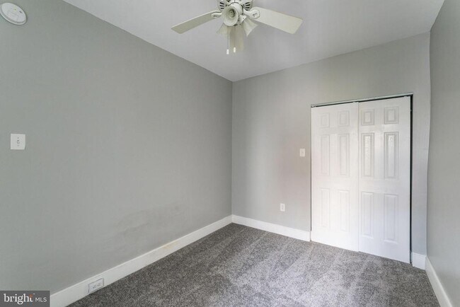 Building Photo - 3943 Terrace St