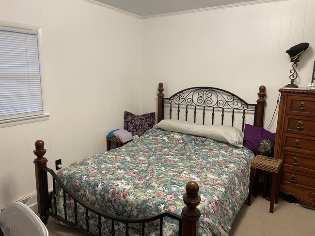 Building Photo - 111 Aycock Ave