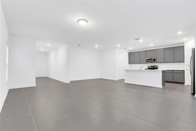 Building Photo - 26159 Feathergrass Cir