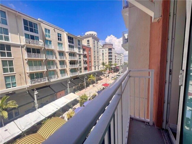 Building Photo - 7275 SW 90th St