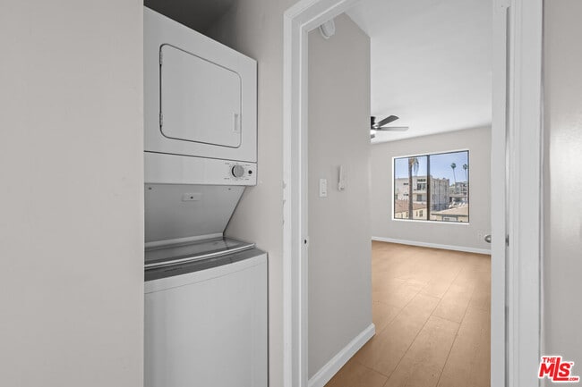 Building Photo - 1206 S Holt Ave