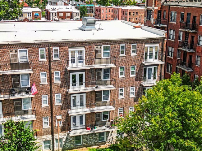 Building Photo - 5630 Pershing Ave