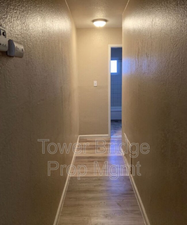 Building Photo - 6004 Bourbon Dr
