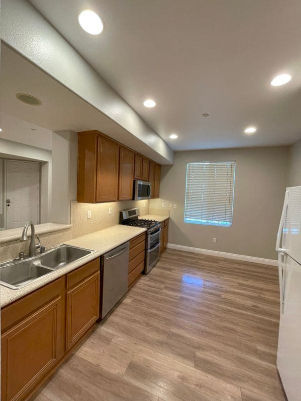Building Photo - 414 Timberwood