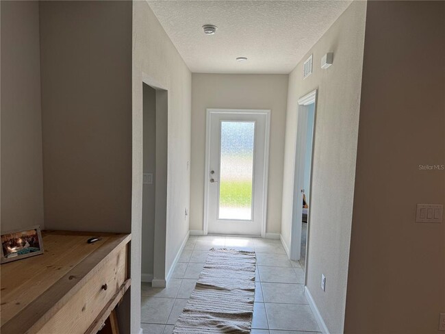 Building Photo - 461 Voltaire Dr