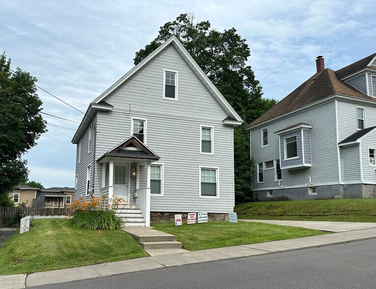 Exterior - 11 Pleasant St