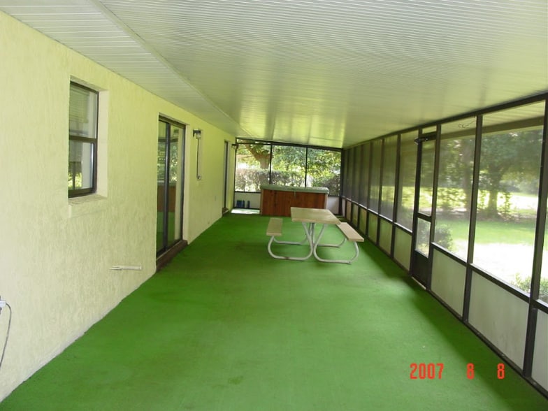 Primary Photo - 4751 S Wind