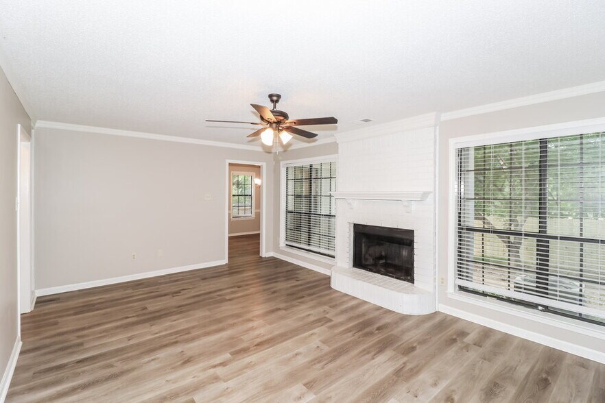 Building Photo - 6410 Baird Ln