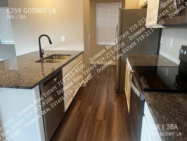 Building Photo - 6259 Godwit Ln