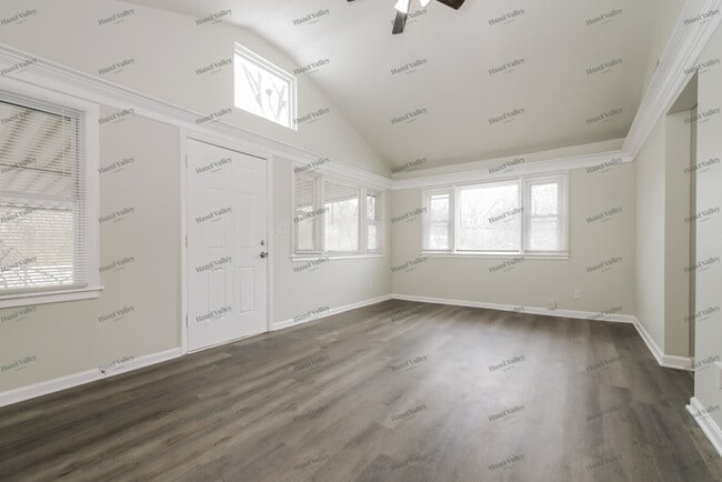 Building Photo - 13508 Silver Ln