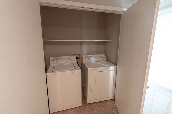 Building Photo - 5209-5211 Currituck Lane