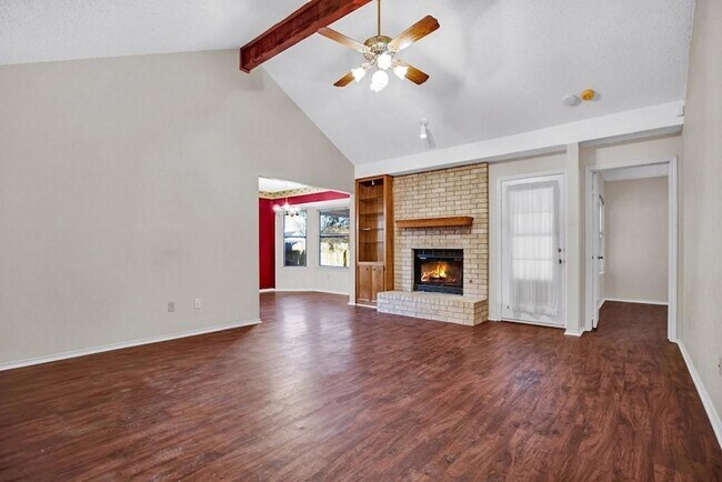 Building Photo - 1101 Cresswell Dr