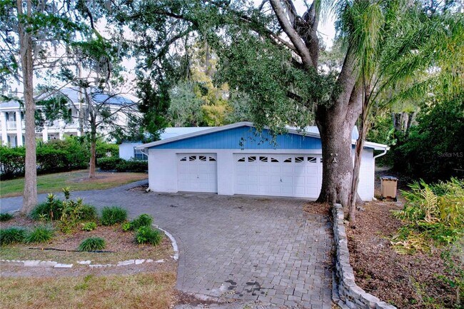 Building Photo - 1601 Riverhills Dr