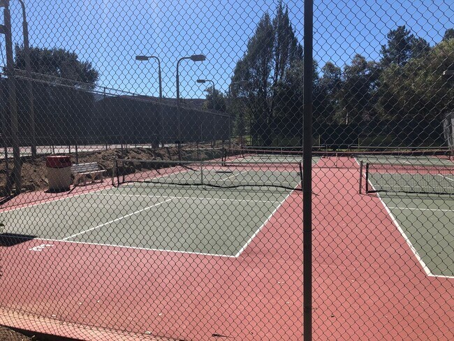 Building Photo - Gorgeous 3 Bed Home In San Diego Country Estates - Ramona