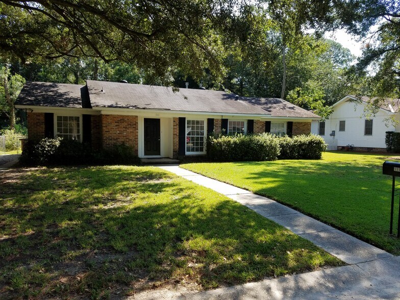 Building Photo - 111 Maury Dr