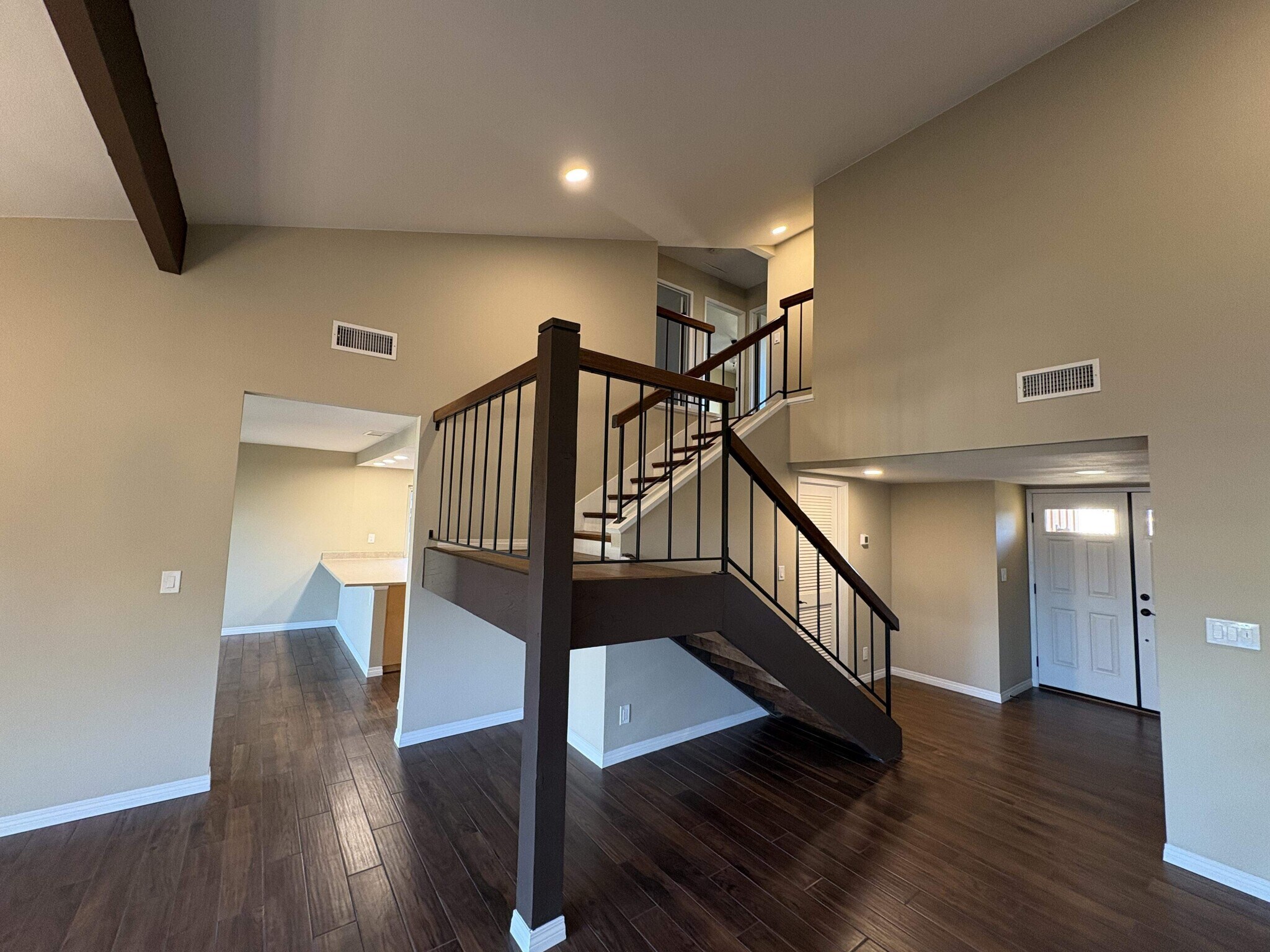 Building Photo - 5980 Tooley St