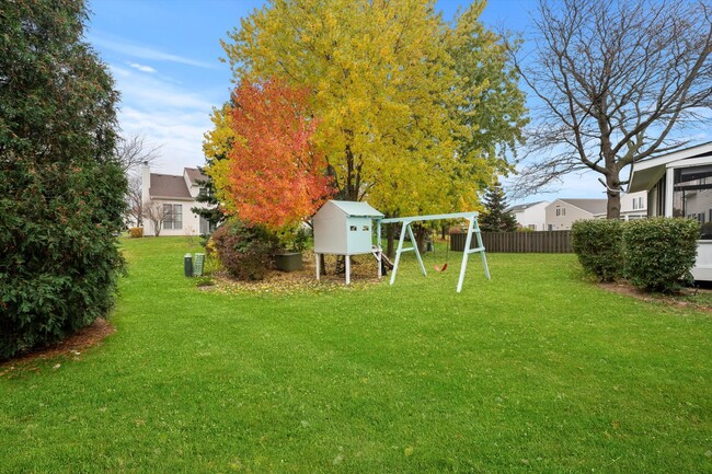 Building Photo - 2-Bedroom Townhouse in Waukegan - Gurnee S...