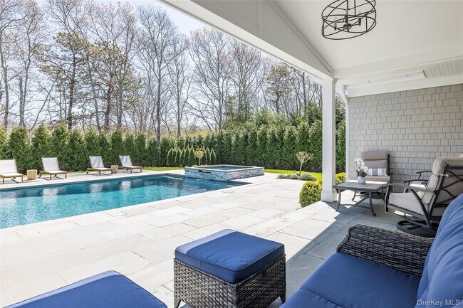 Building Photo - 9 Jennifers Path