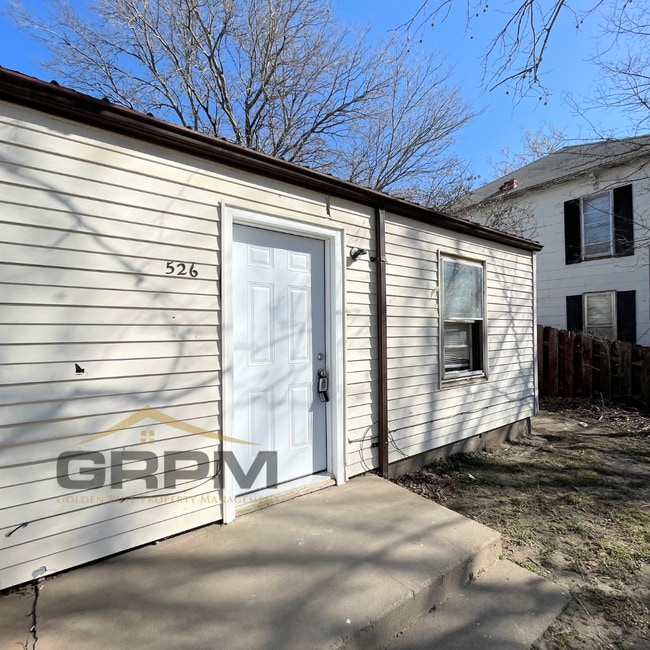 Primary Photo - Remodeled One Bedroom Duplex