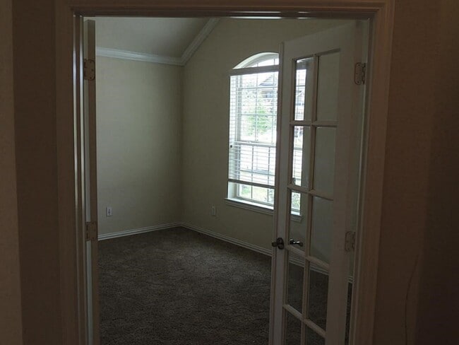 Building Photo - 3611 Kent Springs Ct