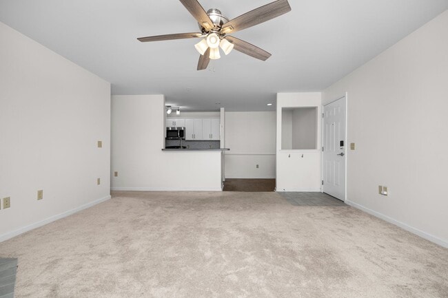 Building Photo - 414 Delaware Ave