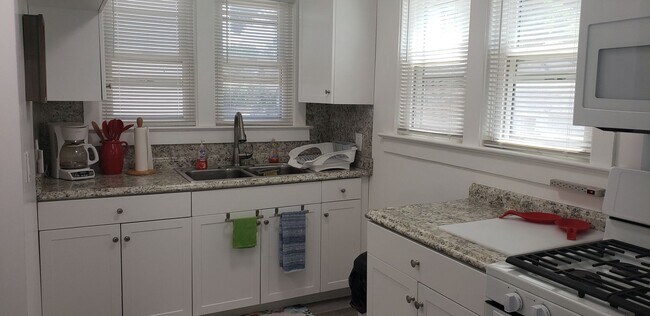 Building Photo - Charming, Comfortable And Convenient 2 Story Residential Home for Rent