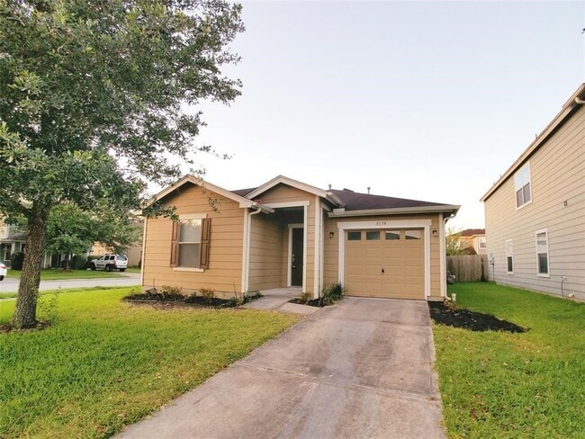 Building Photo - 8138 Forest Glen Dr
