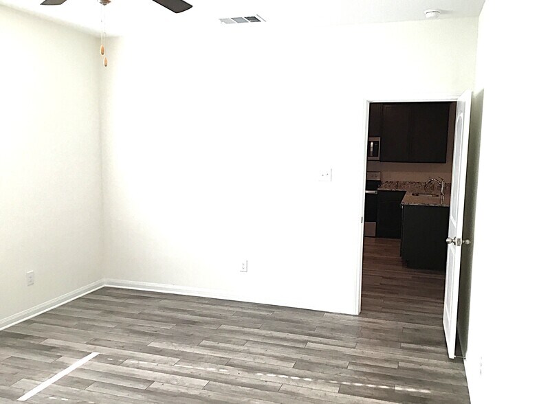 Building Photo - 1163 Treeta Trail