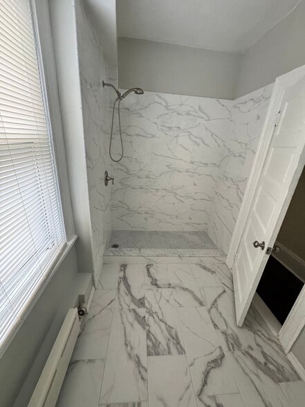 Building Photo - 119-10 Farmers Blvd