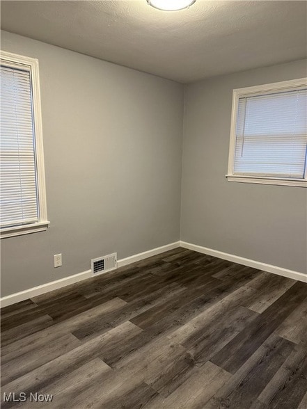 Building Photo - 5247 Old Oxford Ln