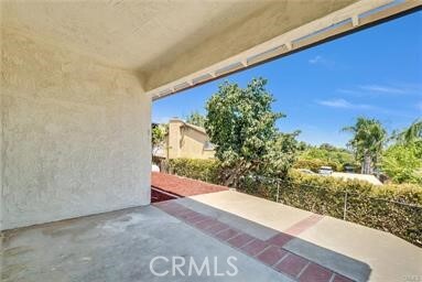 Building Photo - 22960 Cove View St