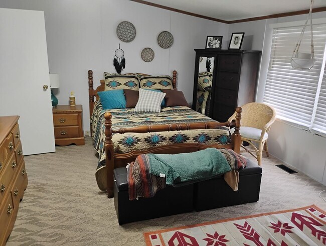 Building Photo - 3 Bedroom, 2 Bathroom Home in Moriarty, NM