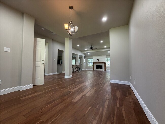 Building Photo - 28402 Ascot Farms Rd