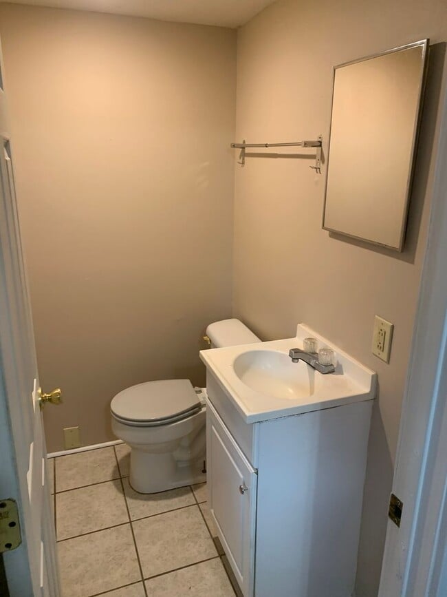 Building Photo - 1224 16th St