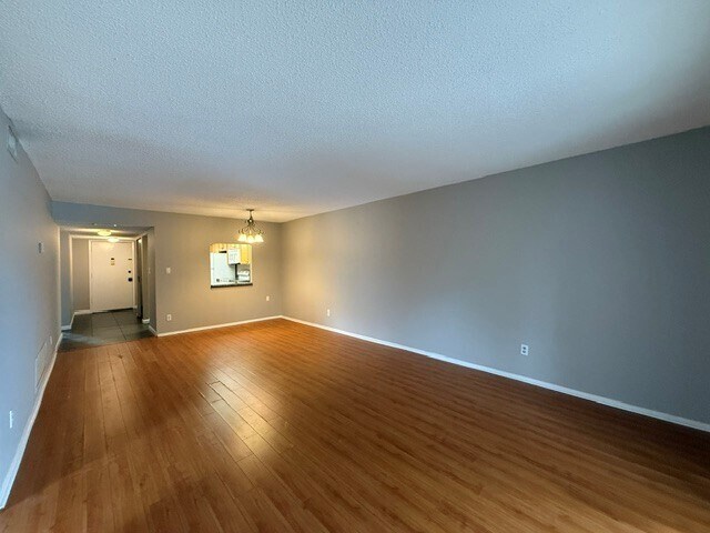 Building Photo - 3700 S Osprey Ave