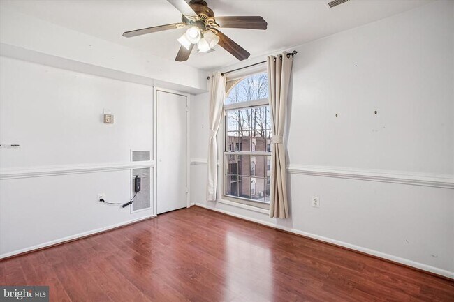 Building Photo - 3356 Woodburn Rd