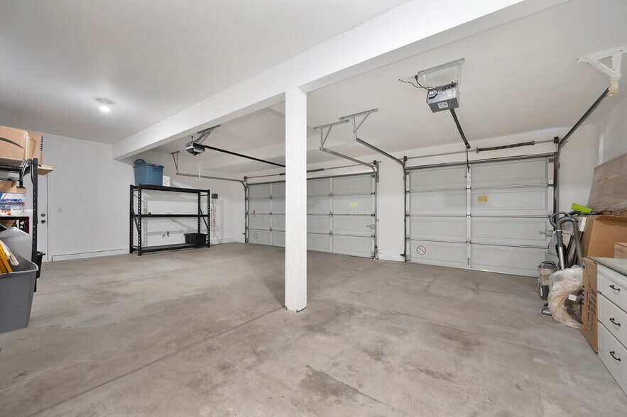 Building Photo - 8441 Briggs Dr