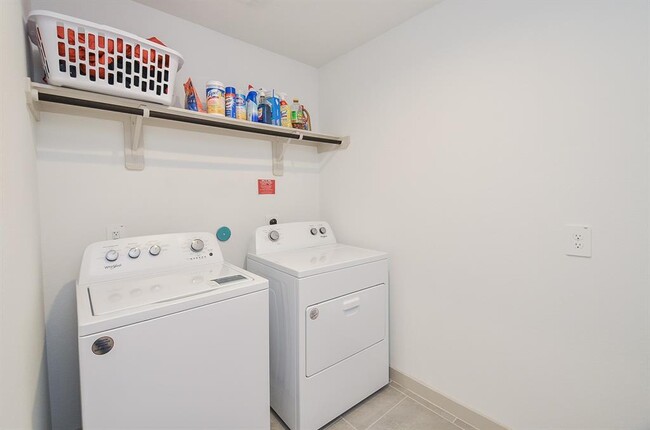 Building Photo - 29510 Cayenne Cir